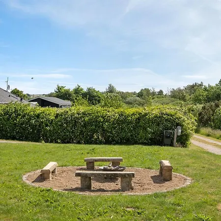 Dom wakacyjny Bitha - 400m From The Sea By Interhome Knebel