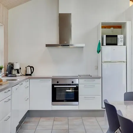 Bitha - 400m From The Sea By Interhome Dom wakacyjny Knebel