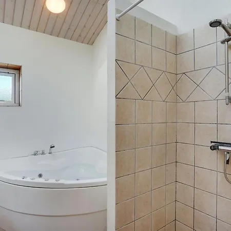 Dom wakacyjny Bitha - 400m From The Sea By Interhome