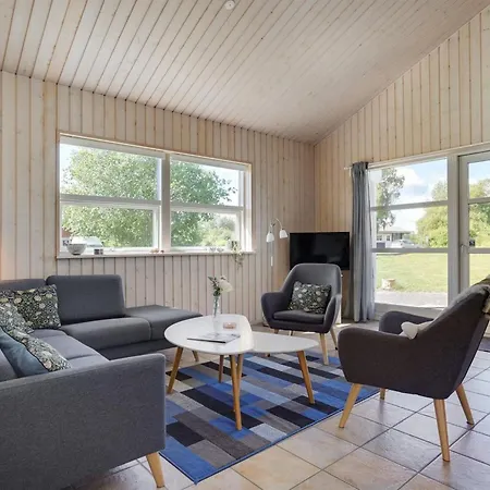 Bitha - 400m From The Sea By Interhome